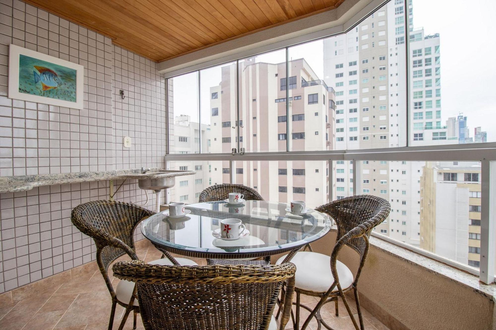 Mrf113 - Quadra Mar, Churrasqueira, 2dorm, Garagem Balneario Camboriu
