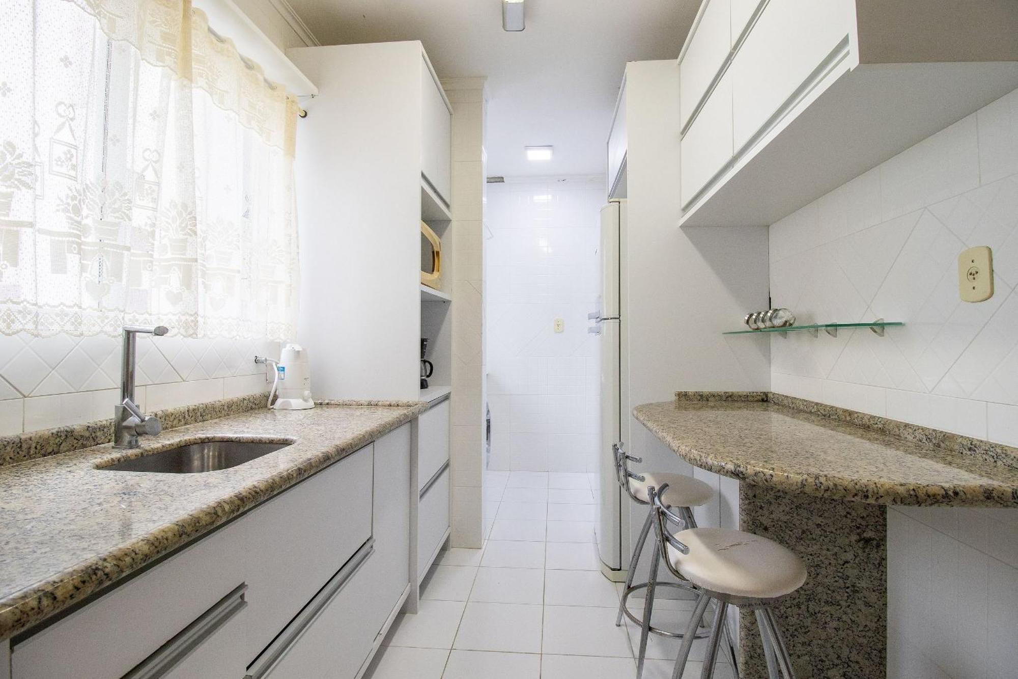 Apartamento Mrf113 - Quadra Mar, Churrasqueira, 2dorm, Garagem *