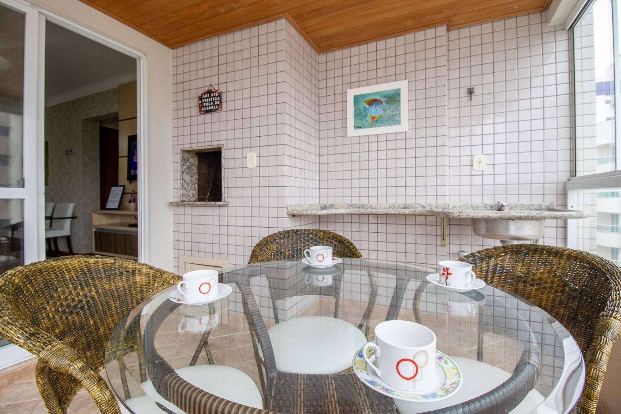 Apartamento Mrf113 - Quadra Mar, Churrasqueira, 2dorm, Garagem Balneario Camboriu