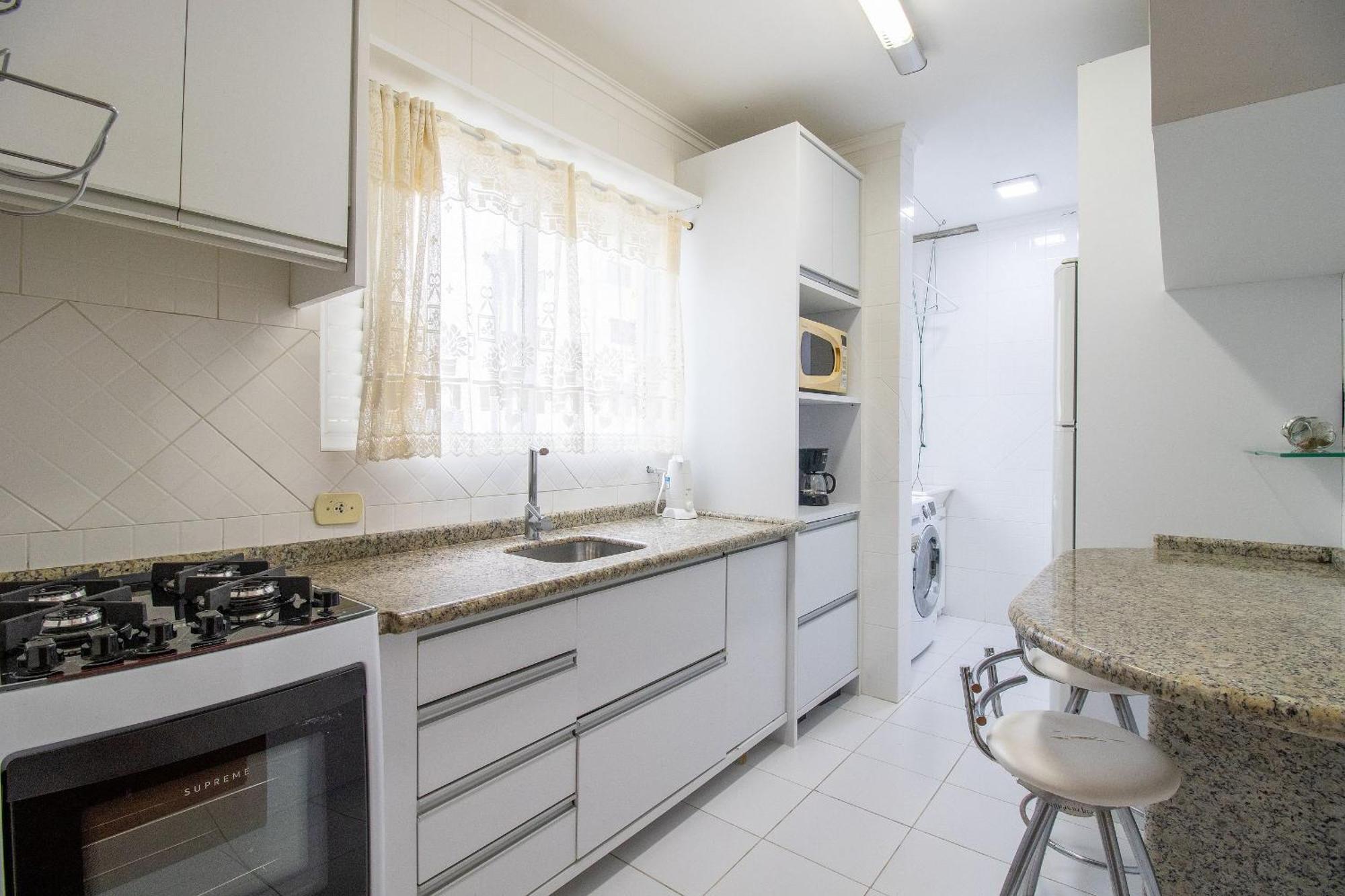 Apartamento Mrf113 - Quadra Mar, Churrasqueira, 2dorm, Garagem