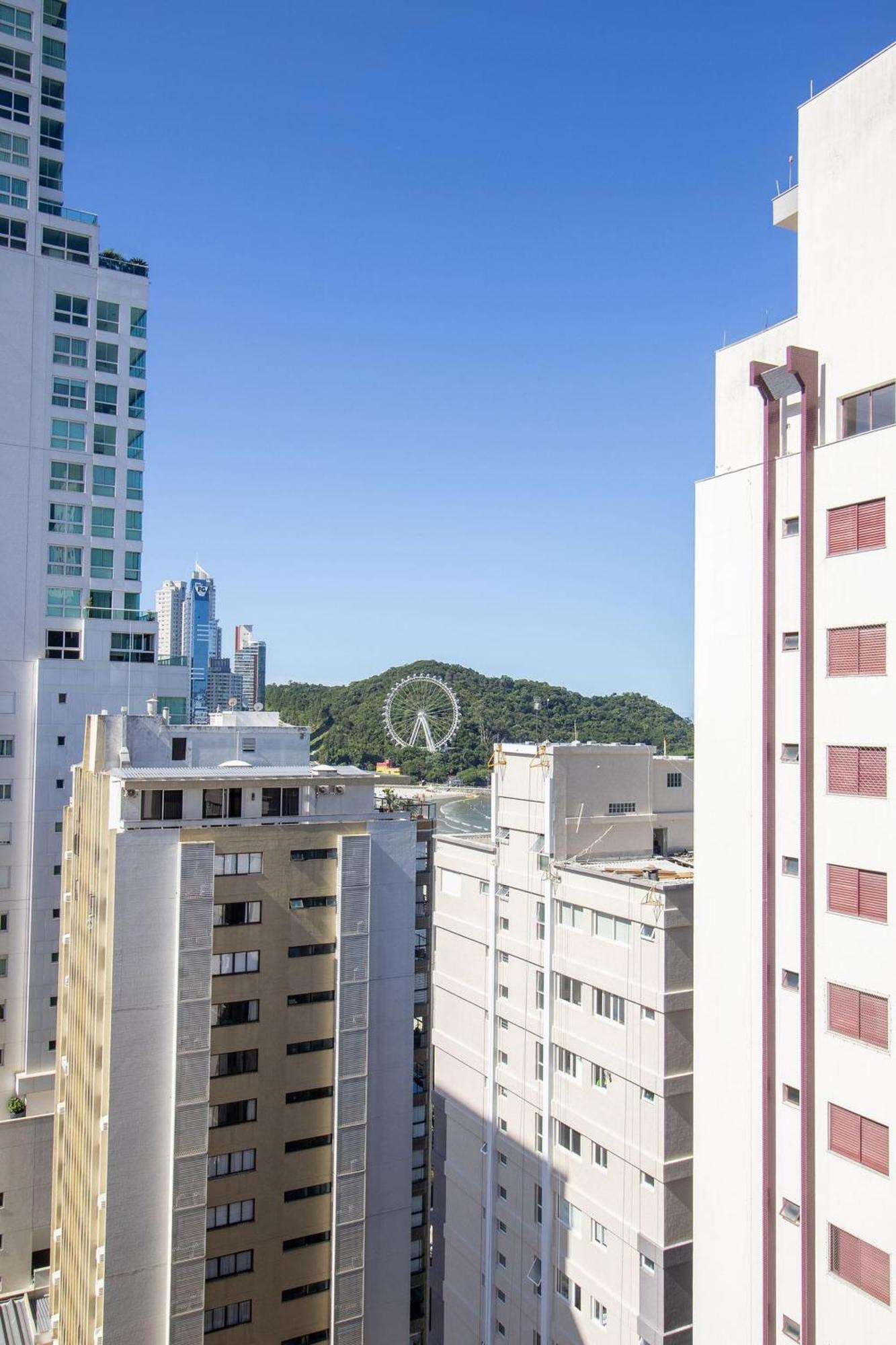 Apartamento Mrf113 - Quadra Mar, Churrasqueira, 2dorm, Garagem Balneario Camboriu