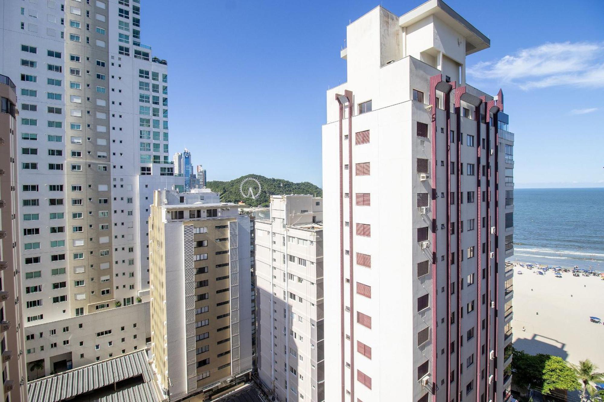 Mrf113 - Quadra Mar, Churrasqueira, 2dorm, Garagem * Balneario Camboriu