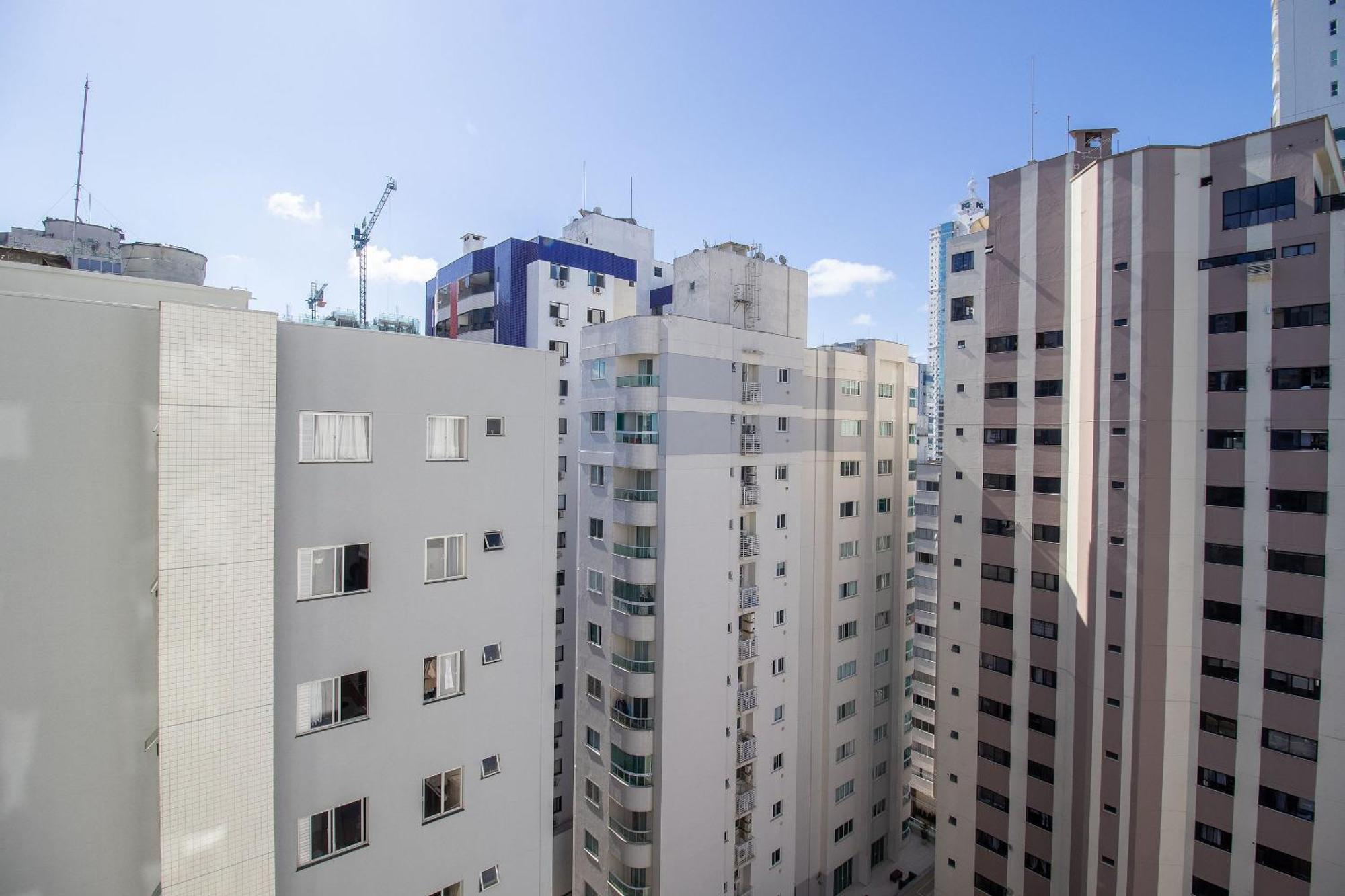Apartamento Mrf113 - Quadra Mar, Churrasqueira, 2dorm, Garagem *
